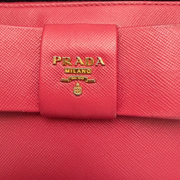 Authentic pink Prada Bow Wallet with box, authenticity card,COA. - Picture 3 of 17